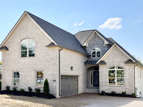 New Construction Home In Bethpage Tn Premiere Properties Group